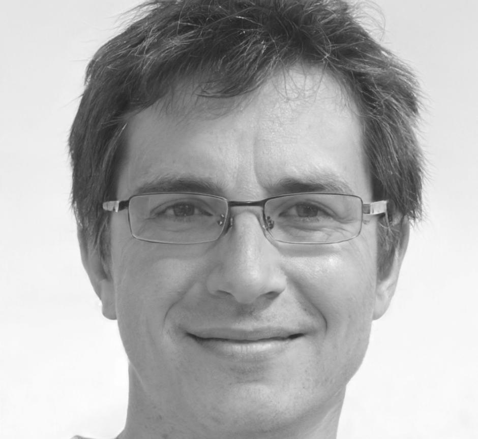 Carlos Mendoza, graduado del programa